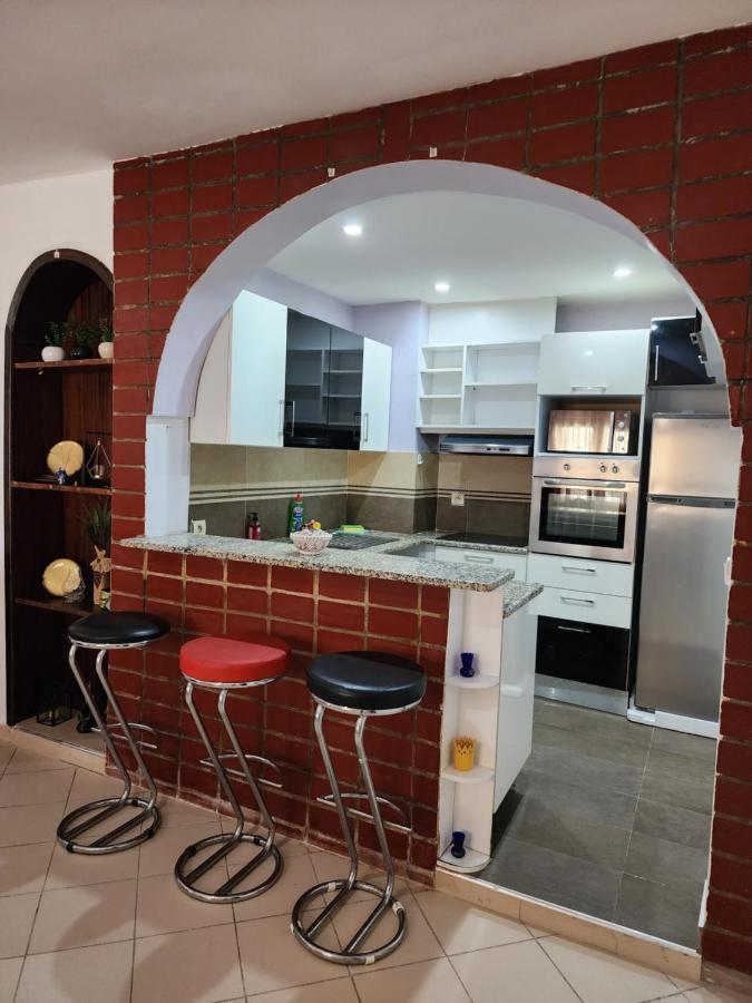 Duplex Bien Equipe Securise Avec Jardin Et Veranda Ла-Марса Екстер'єр фото