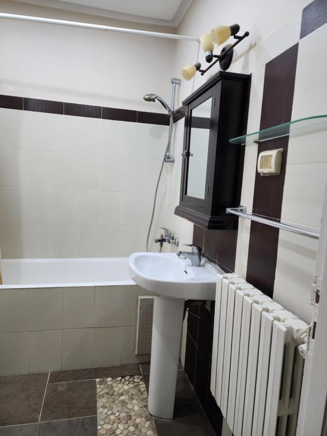Duplex Bien Equipe Securise Avec Jardin Et Veranda Ла-Марса Екстер'єр фото