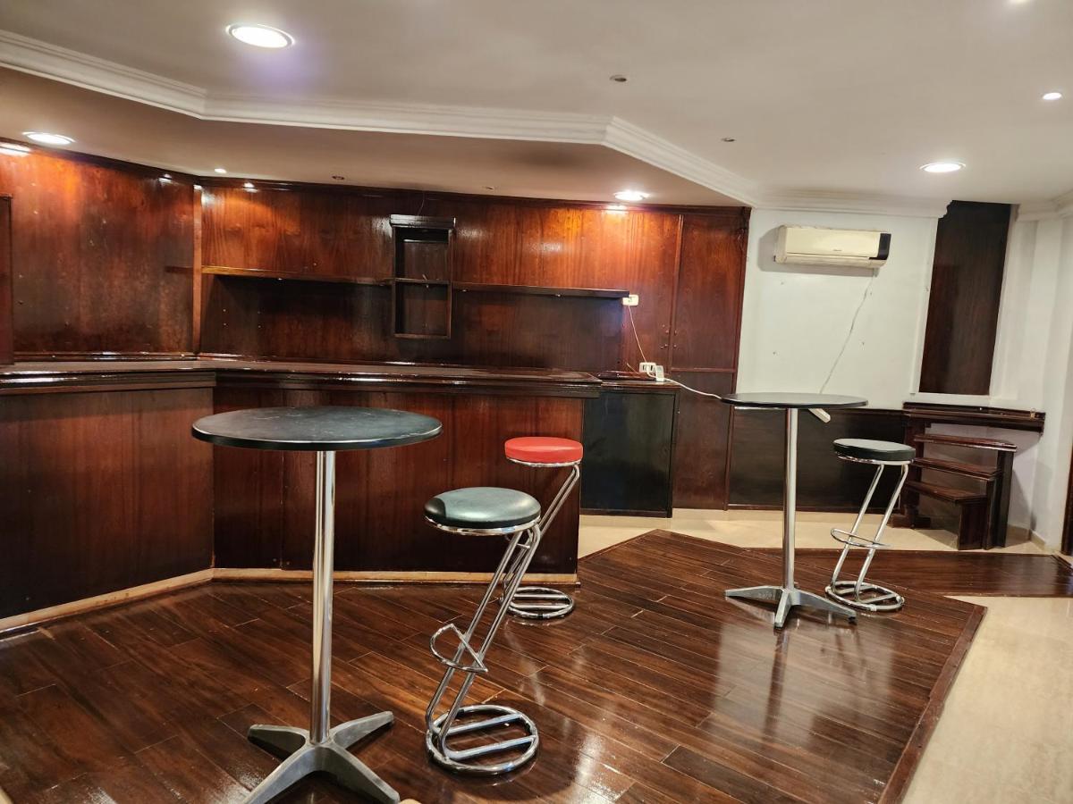 Duplex Bien Equipe Securise Avec Jardin Et Veranda Ла-Марса Екстер'єр фото