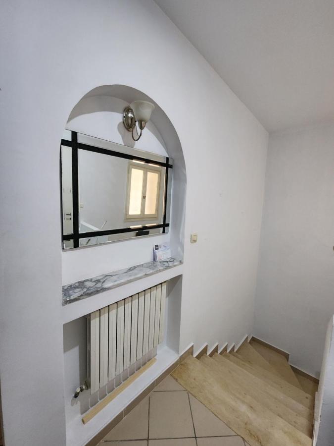 Duplex Bien Equipe Securise Avec Jardin Et Veranda Ла-Марса Екстер'єр фото